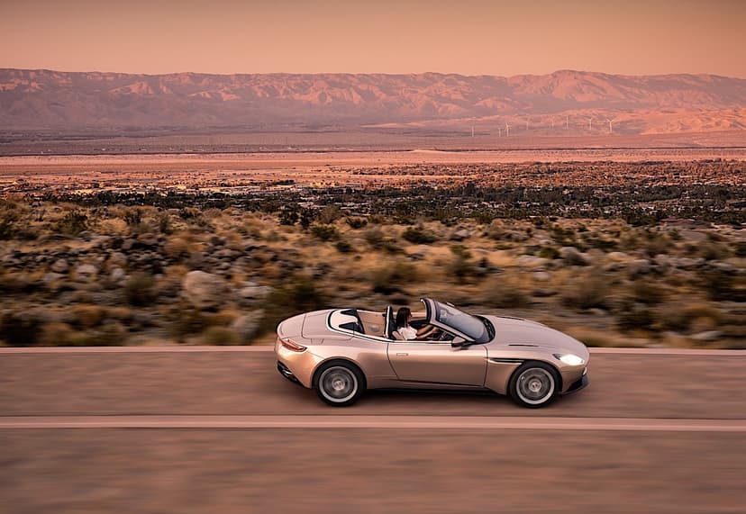 Aston Martin DB11 - 1