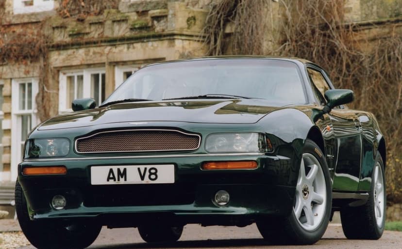 Aston Martin Vantage - 1