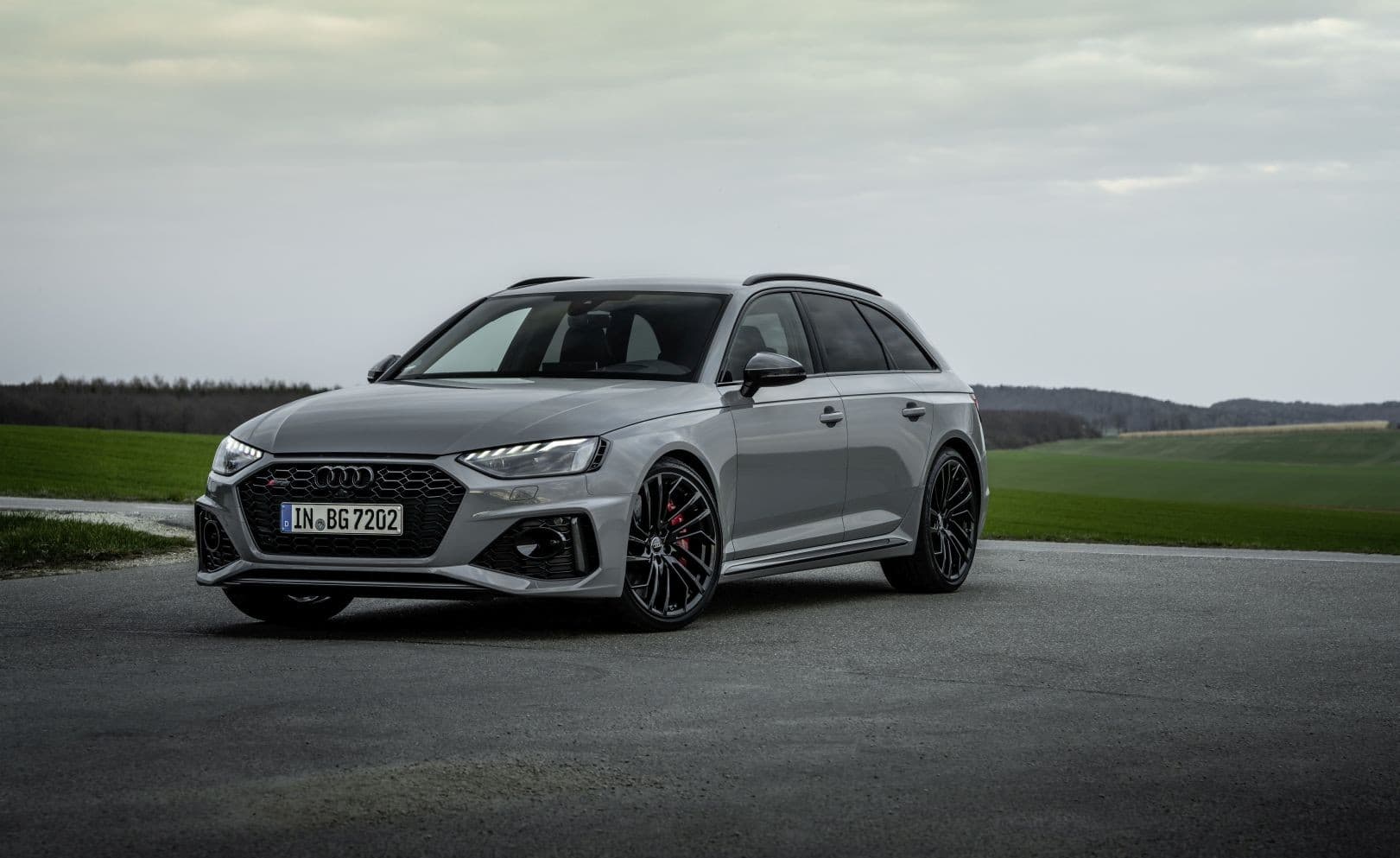 AUDI RS 4 Avant