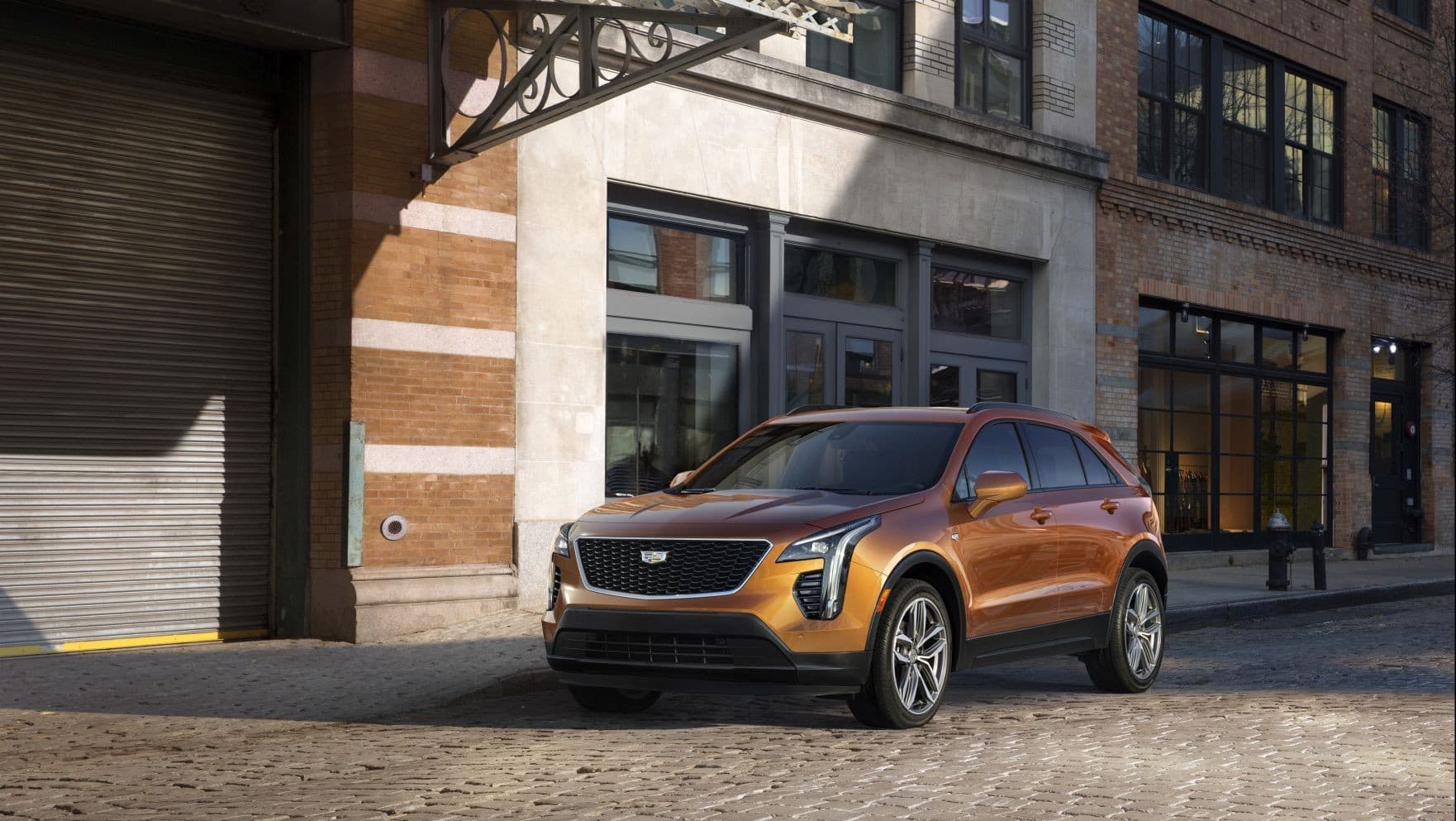 CADILLAC XT4