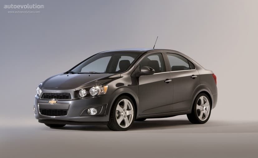 Chevrolet CHEVROLET Sonic Sedan - 1