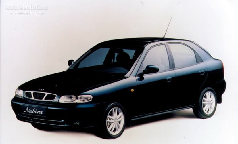 Daewoo DAEWOO Nubira Hatchback - 1