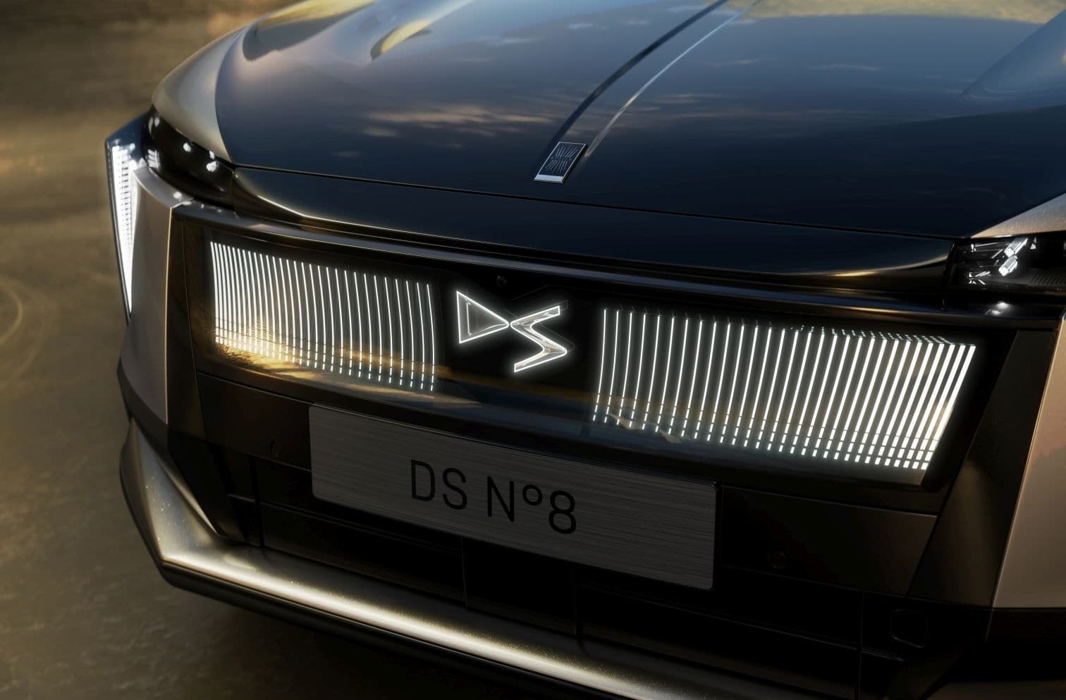 DS AUTOMOBILES DS N8