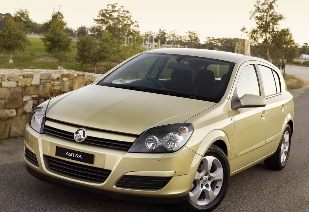 HOLDEN Astra 5 Doors