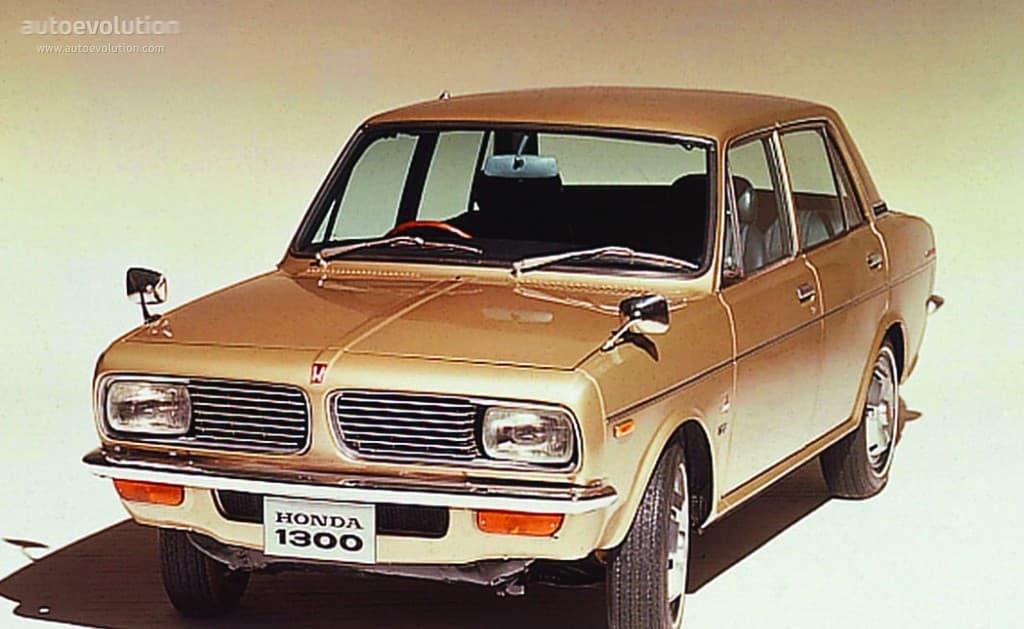 HONDA 1300 Sedan