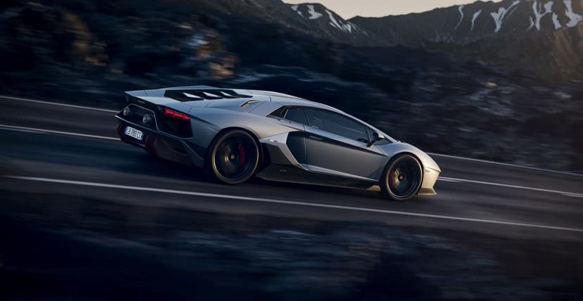 Lamborghini Aventador - 1