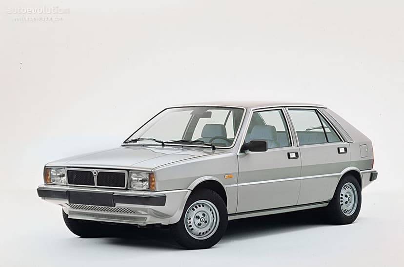 Lancia LANCIA Delta - 1