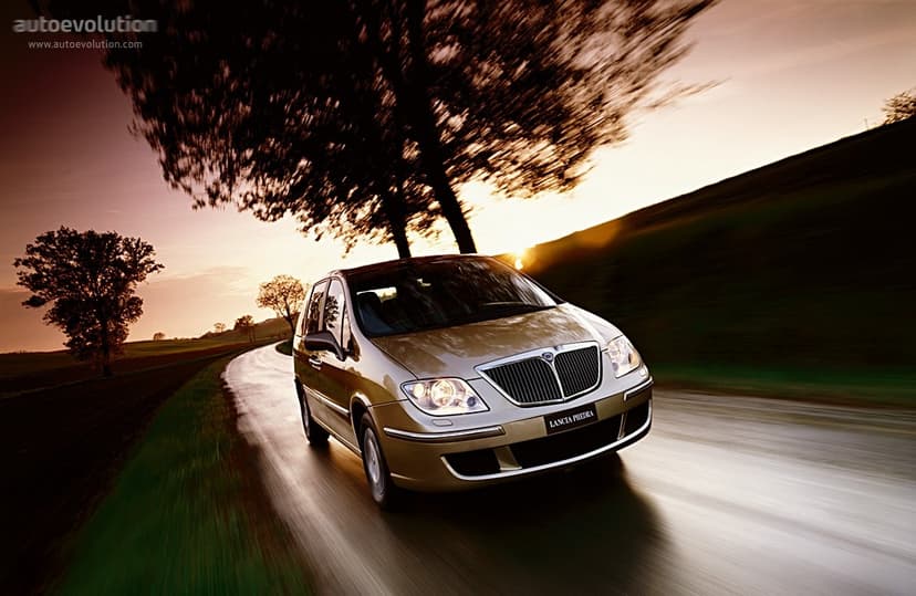 Lancia LANCIA Phedra - 1