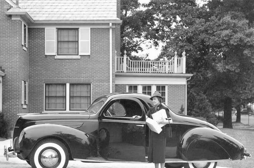 Lincoln LINCOLN Zephyr Fastback - 1