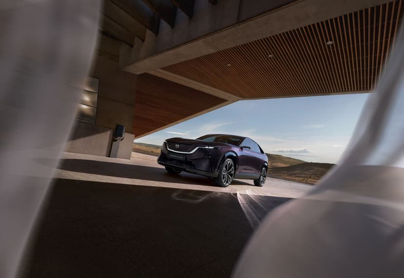 Mazda MAZDA CX-6e - 1