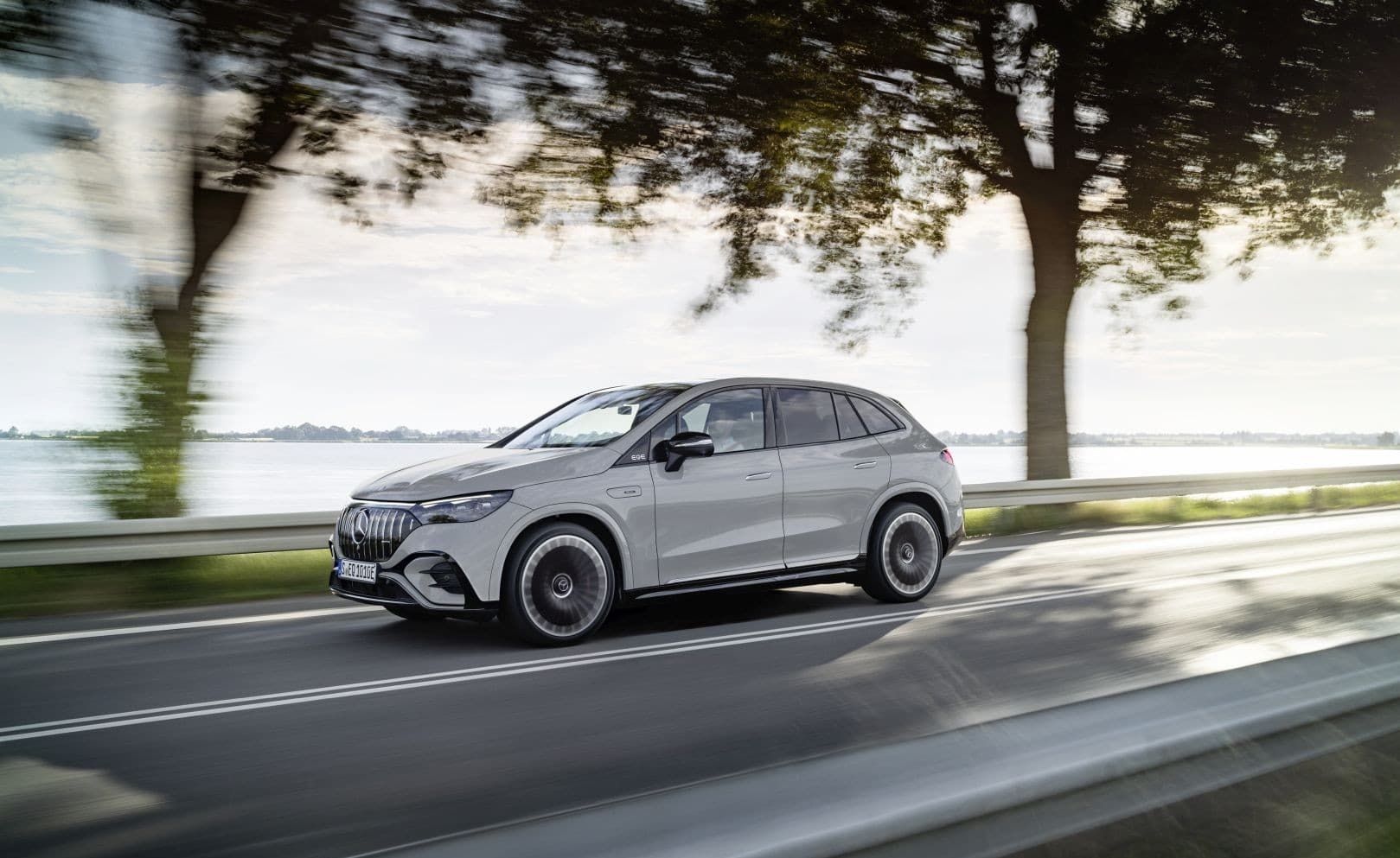 Mercedes-AMG EQE SUV