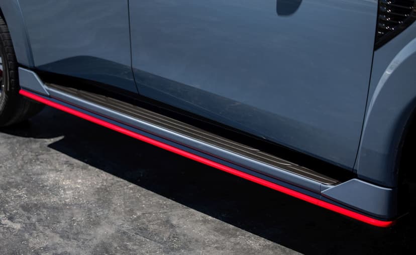 Nissan NISSAN Armada - 1