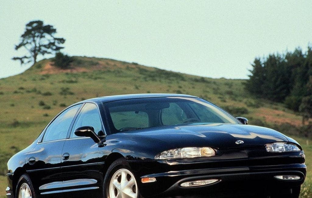 OLDSMOBILE Aurora