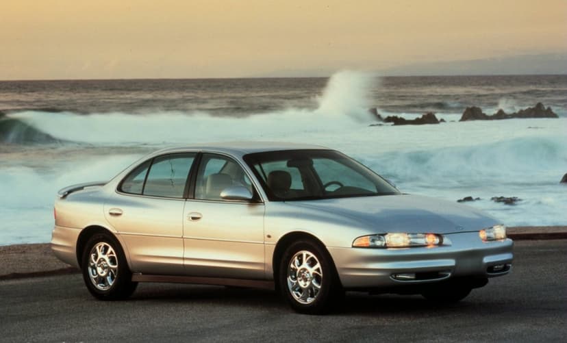 Oldsmobile OLDSMOBILE Intrigue - 1