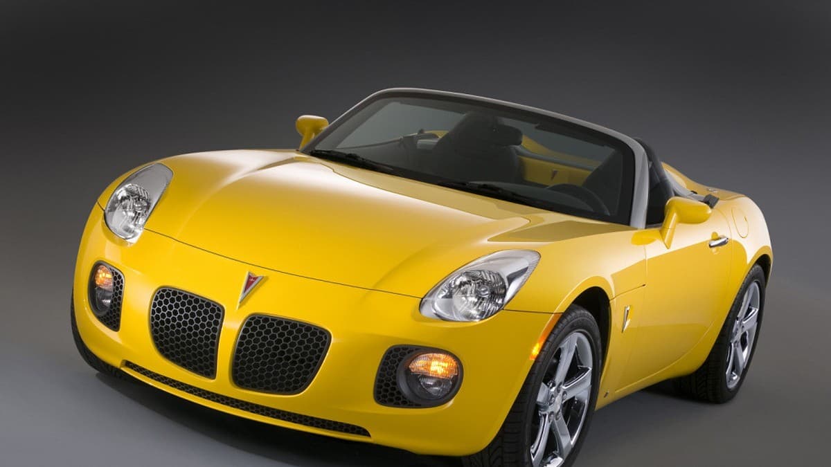 PONTIAC Solstice