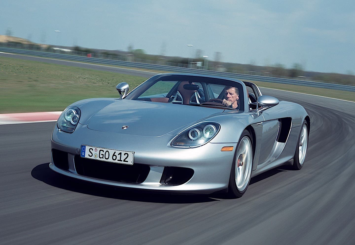 PORSCHE Carrera GT