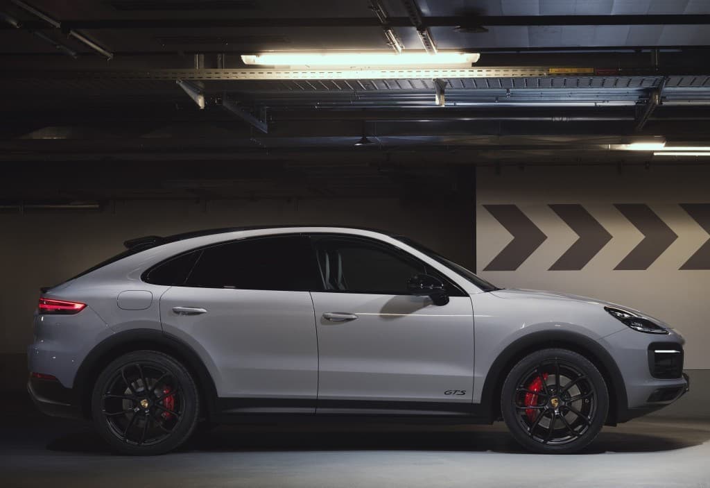 PORSCHE Cayenne GTS Coupe