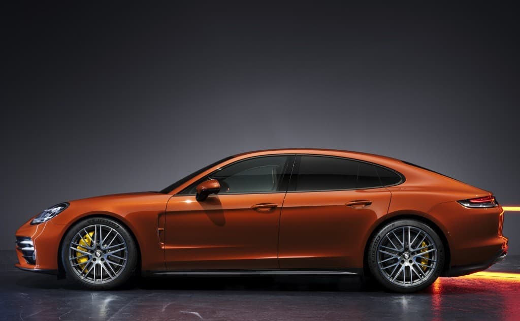PORSCHE Panamera Turbo S