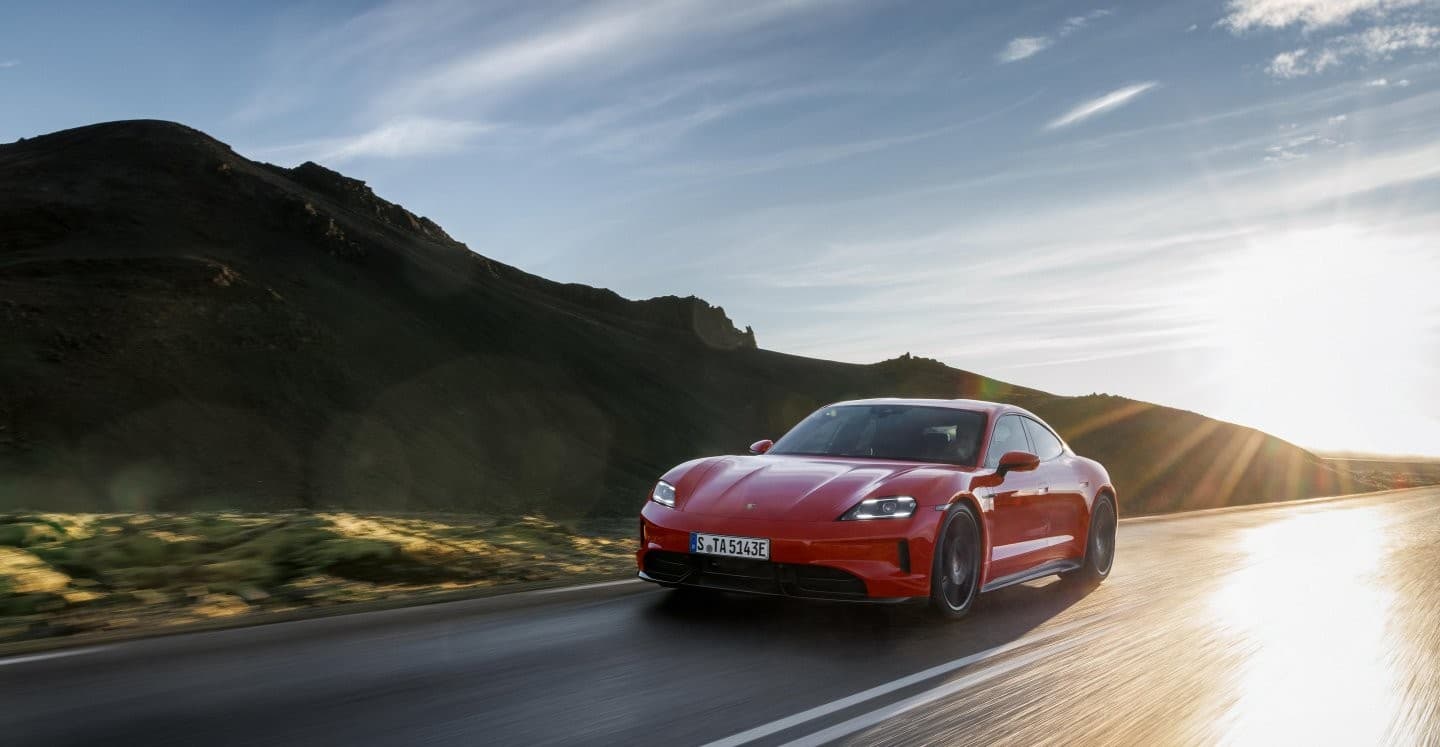 PORSCHE Taycan GTS