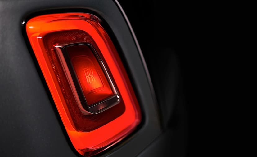 Rolls-Royce Phantom - 1