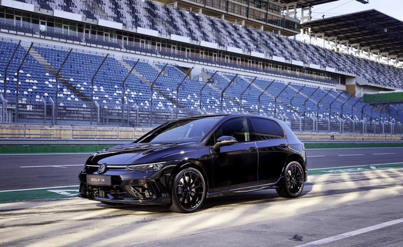 Volkswagen Golf R - 1