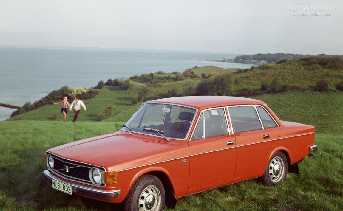 VOLVO 144