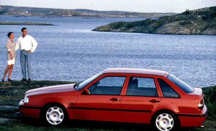 VOLVO 440