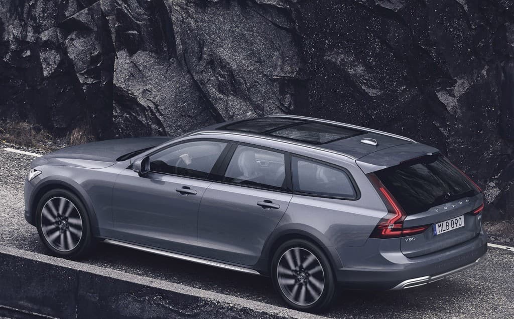 VOLVO V90 Cross Country
