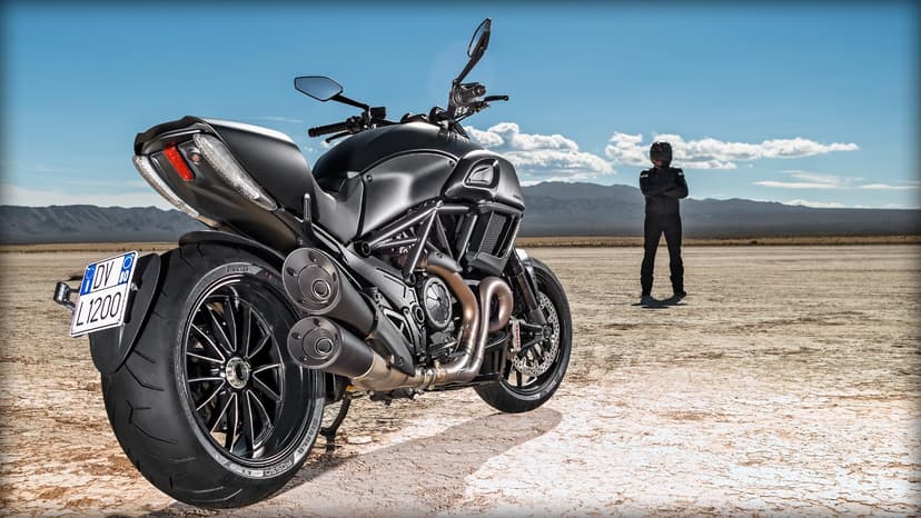 Ducati DUCATI Diavel - 1