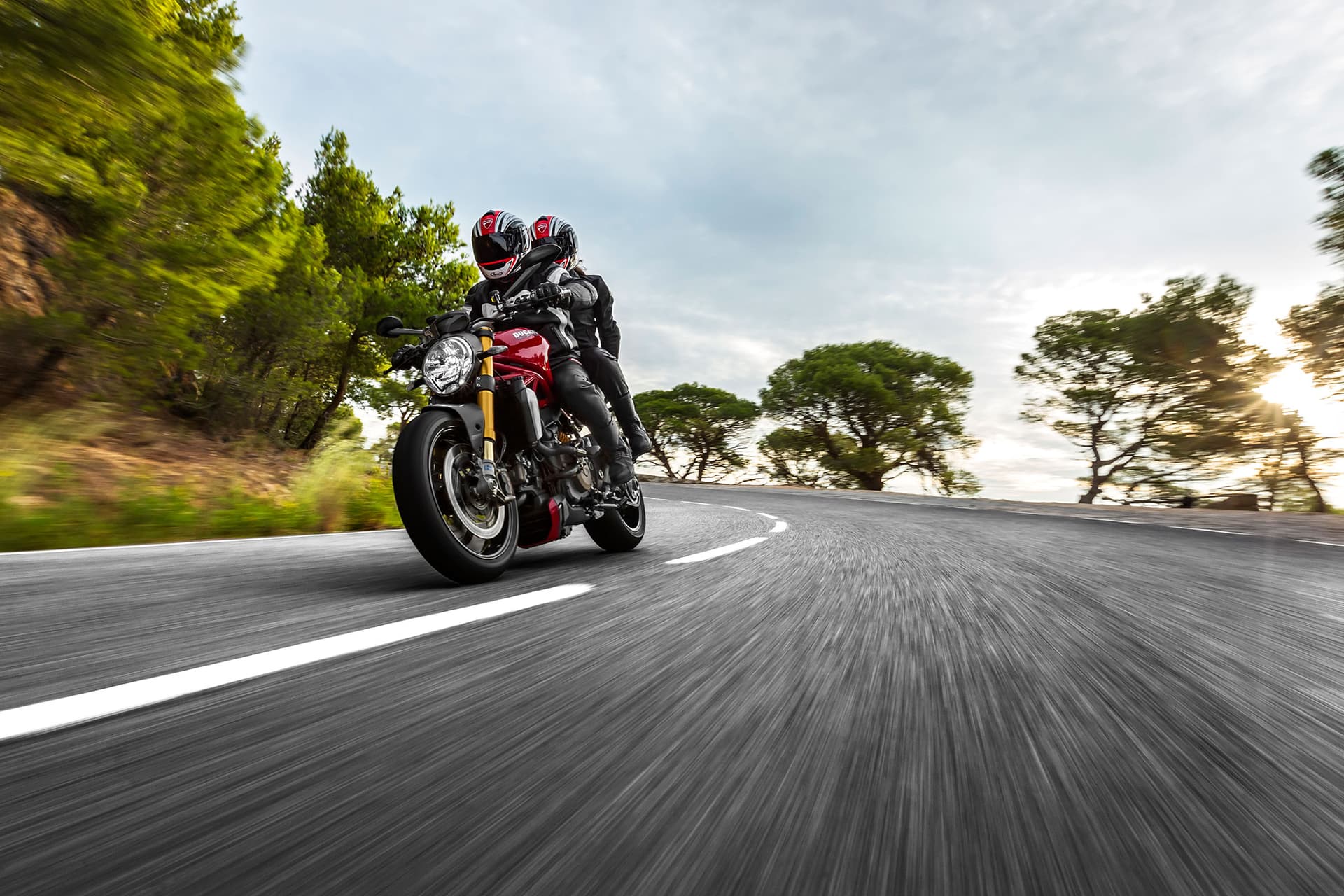 DUCATI Monster