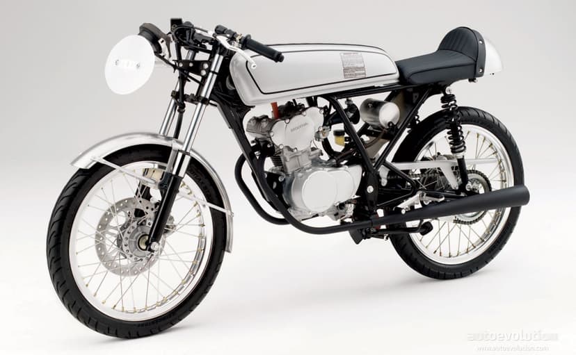 Honda Dream 50 R - 1