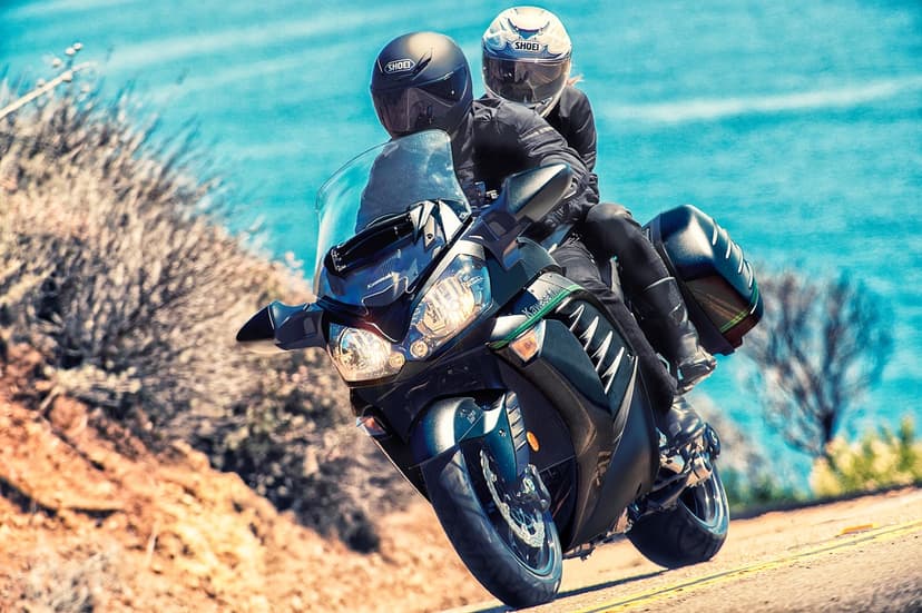 Kawasaki CONCOURS - 1