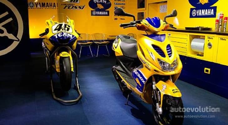Yamaha Aerox Race Replica - 1