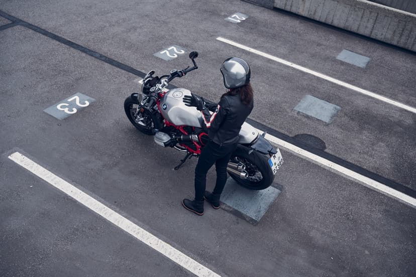 BMW R nineT - 1