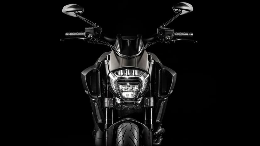Ducati DUCATI Diavel - 1