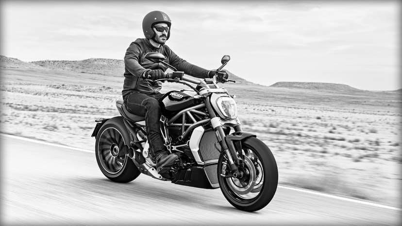 Ducati DUCATI Diavel - 1