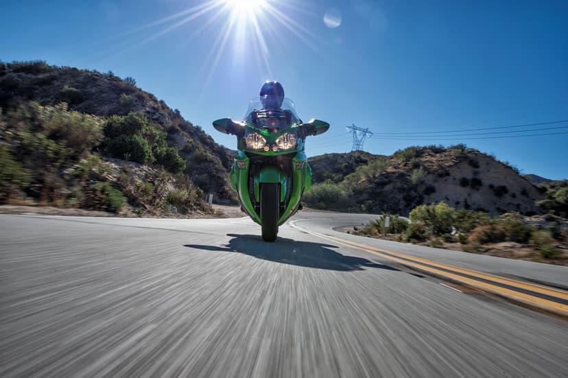 Kawasaki GTR 1400 - 1