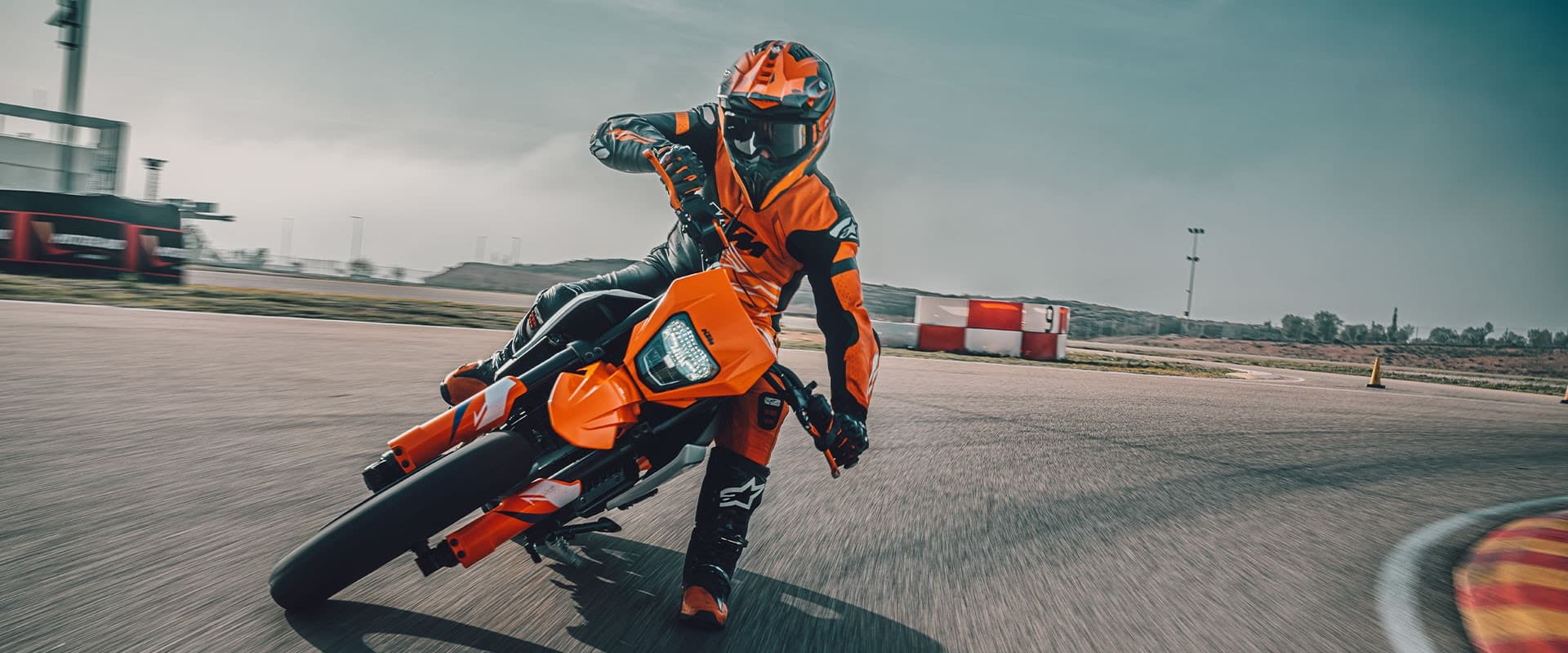 KTM SMC