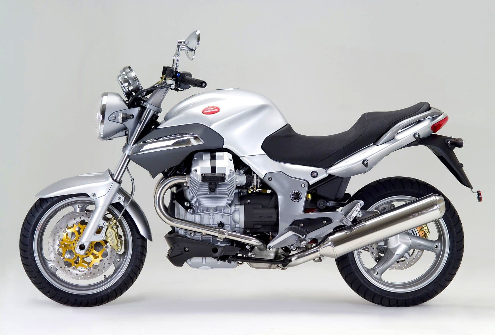 MOTO GUZZI Breva