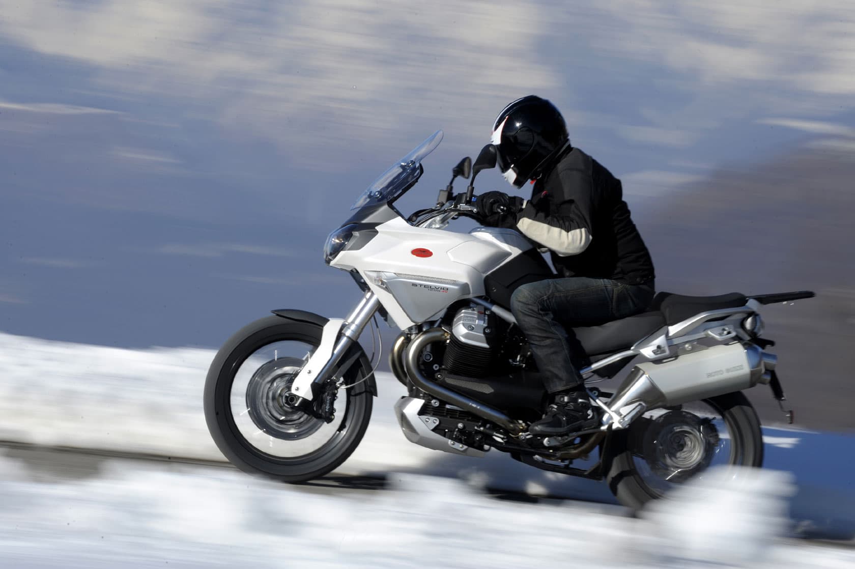 MOTO GUZZI Stelvio