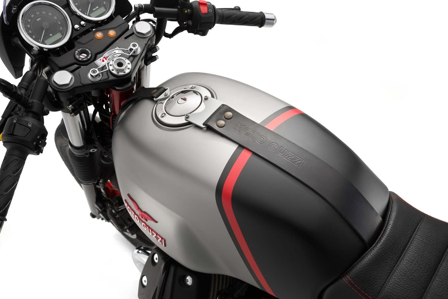 MOTO GUZZI V7