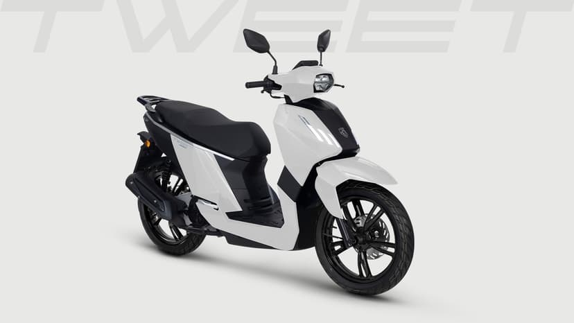 Peugeot Tweet - 1