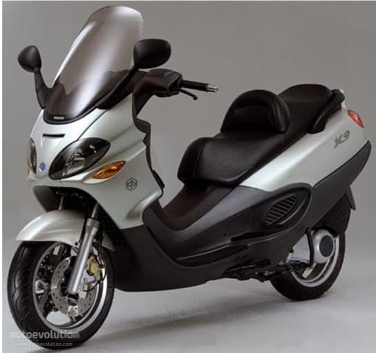 Piaggio X9 - 1