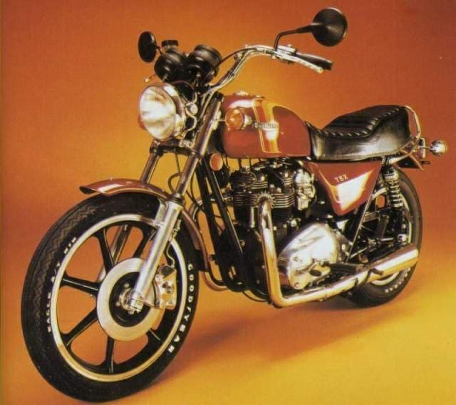 Triumph TSX - 1