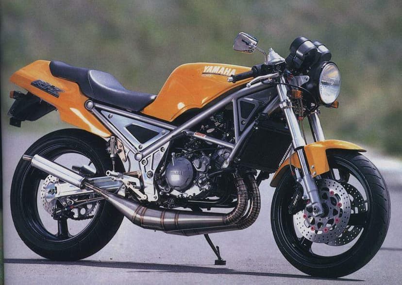 Yamaha R1 - 1