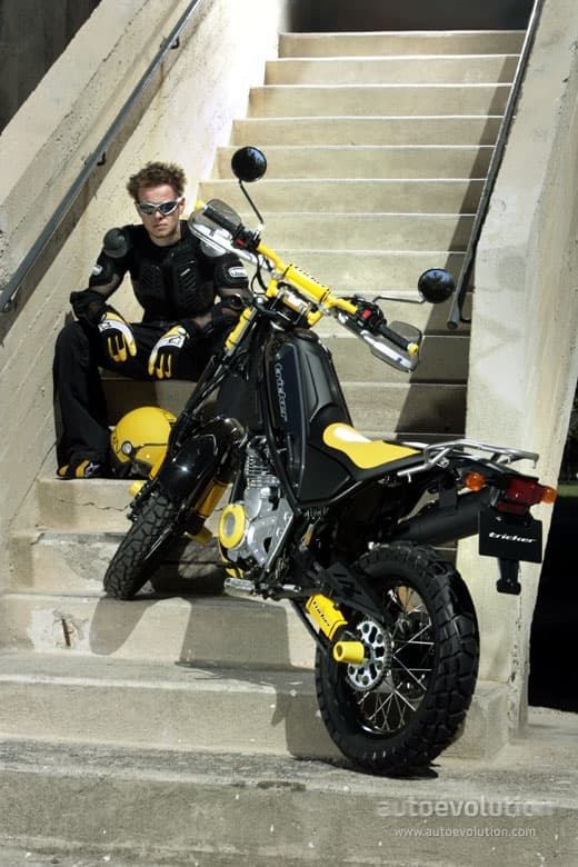 Yamaha Tricker - 1