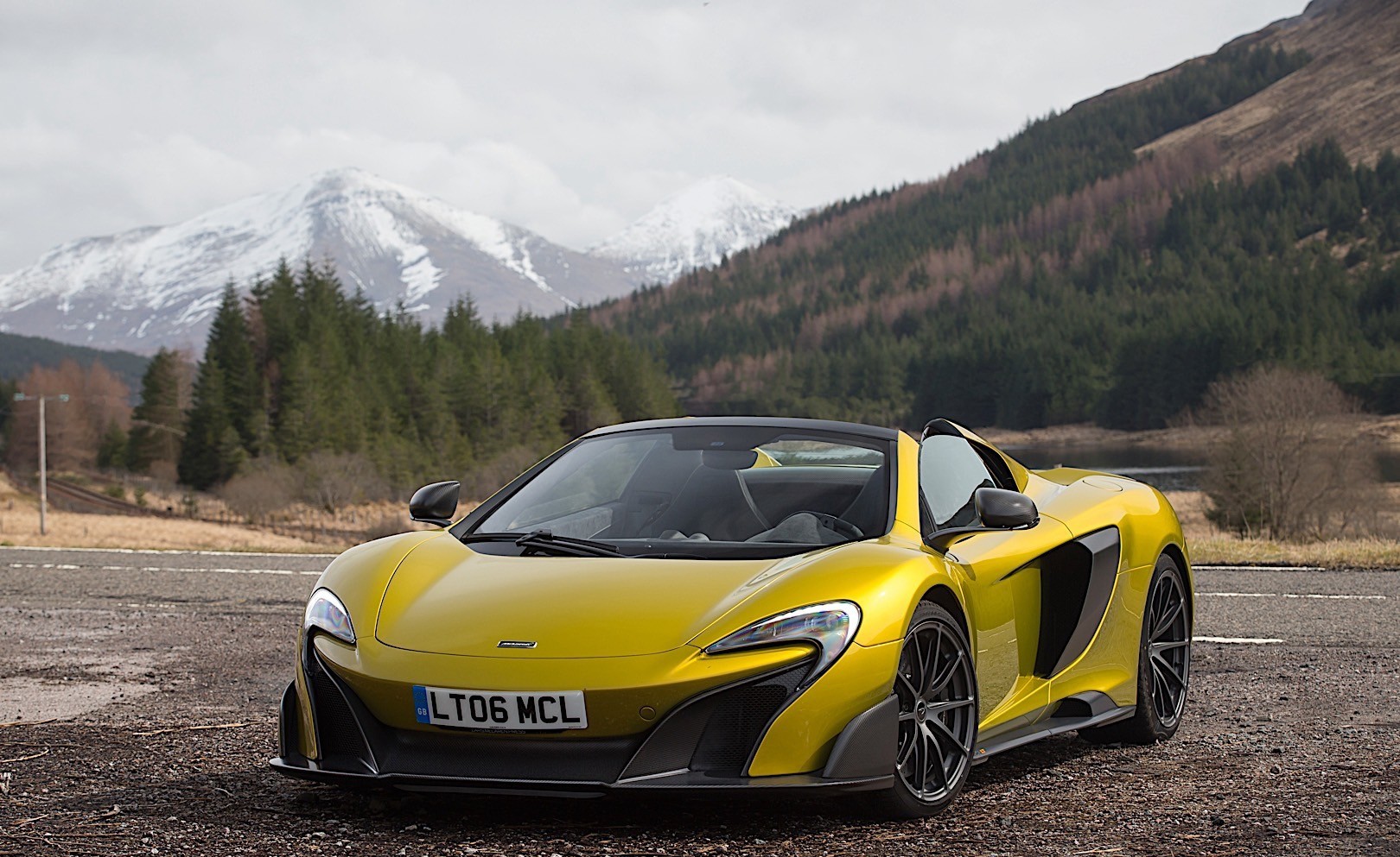 MCLAREN 675LT Spider