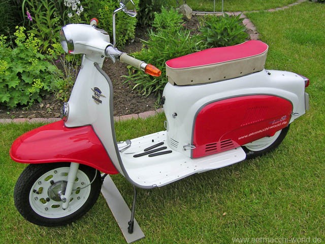 Aermacchi Brezza - 1