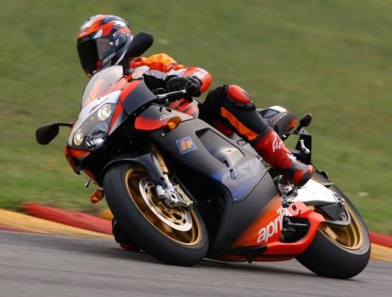 Aprilia APRILIA RSV - 1