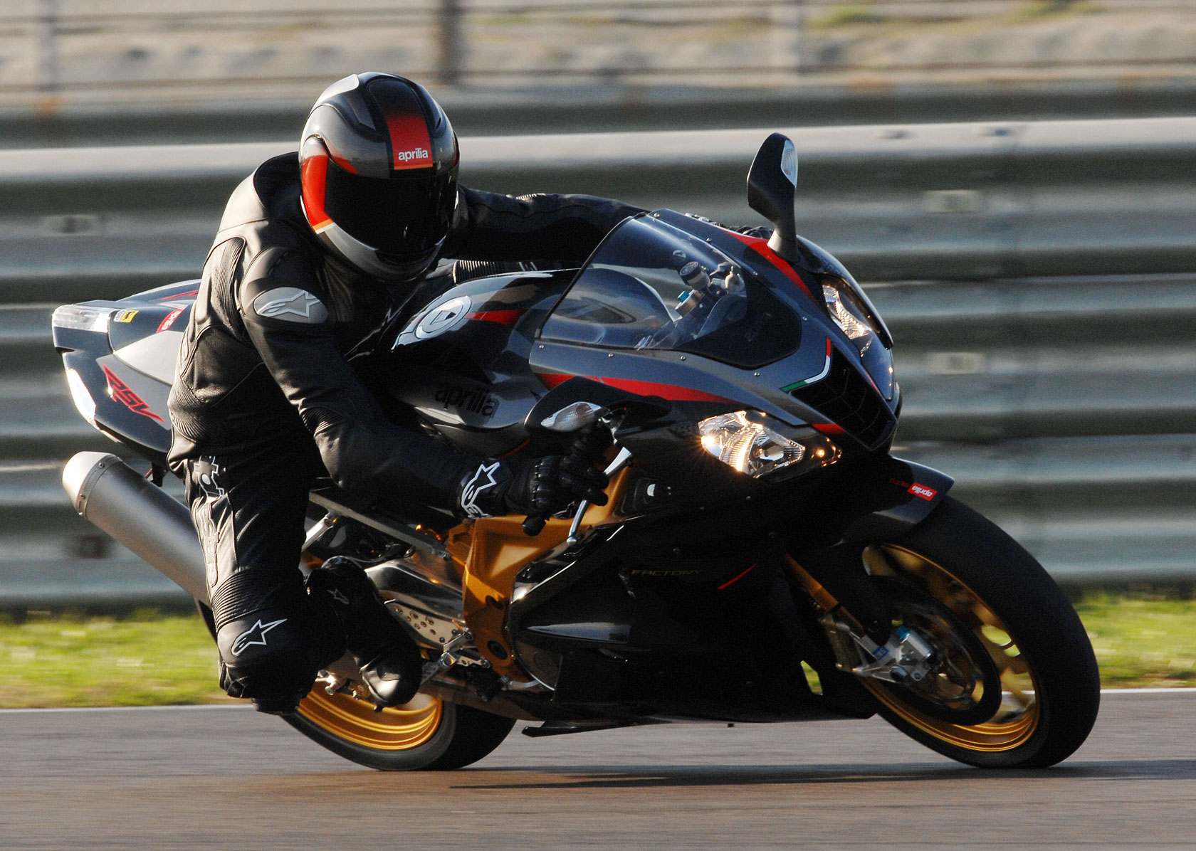 APRILIA RSV